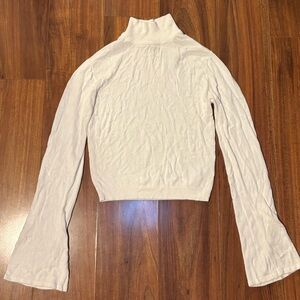 Madison & Berkeley Cream Long Sleeve Top
